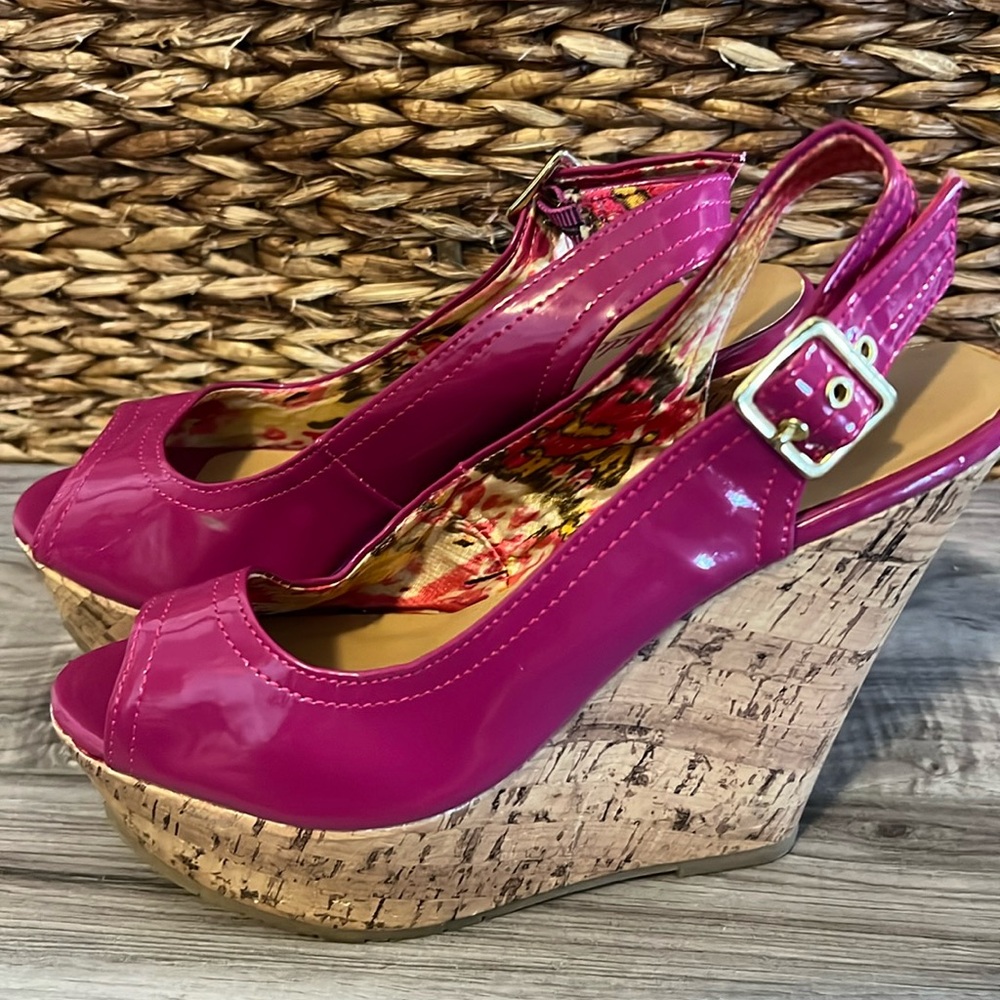 Candies fuschia pink wedges 7
